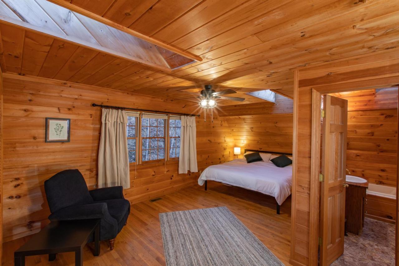Treetops Cabin Easy To Asheville With Fast Wifi And Great View Swiss Εξωτερικό φωτογραφία